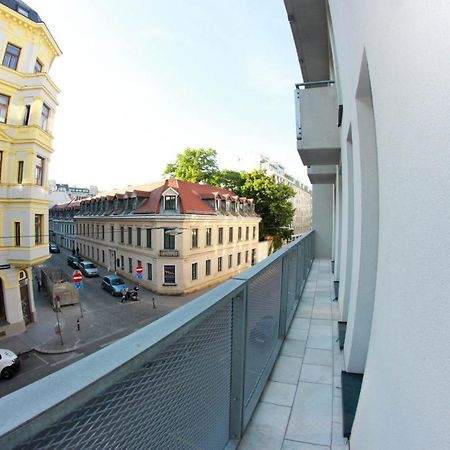 Rafael Kaiser - Paros Apartment - Contactless 24H Check-In Vienna Exterior photo