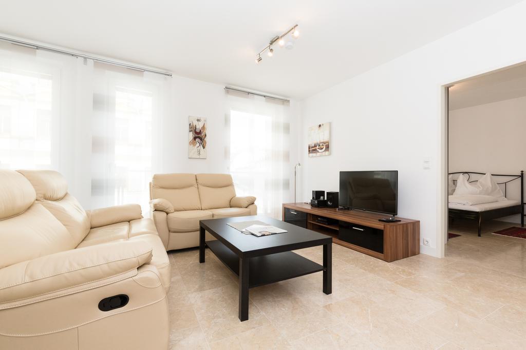Rafael Kaiser - Paros Apartment - Contactless 24H Check-In Vienna Exterior photo