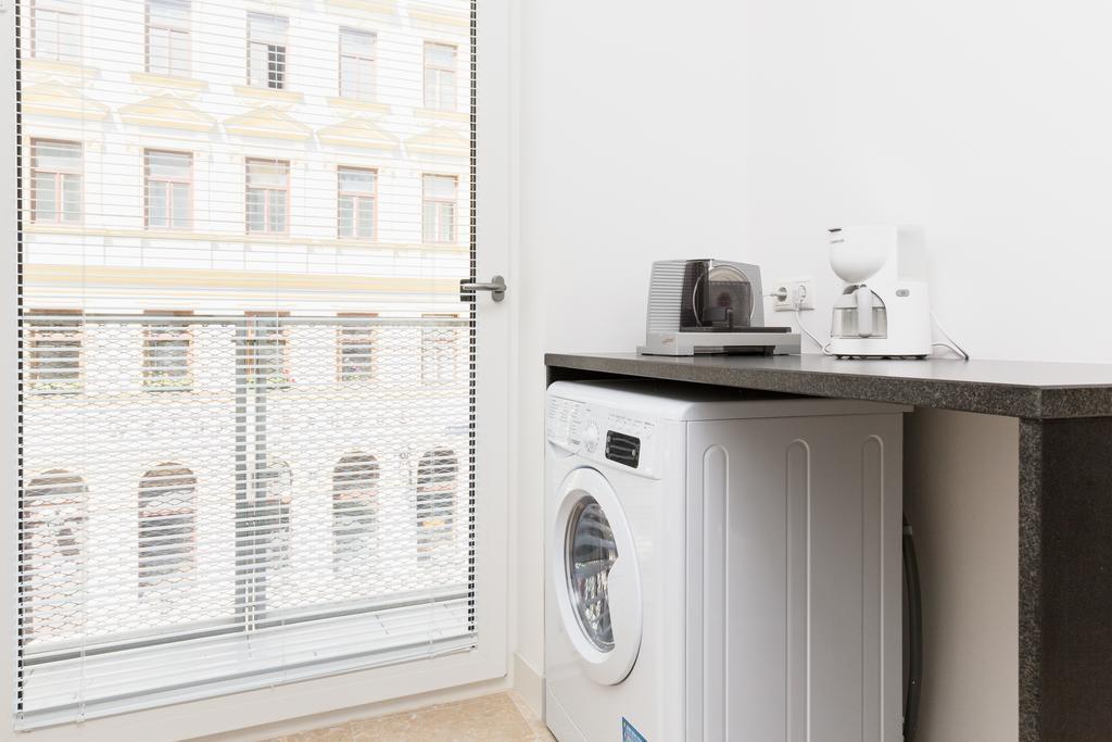 Rafael Kaiser - Paros Apartment - Contactless 24H Check-In Vienna Room photo