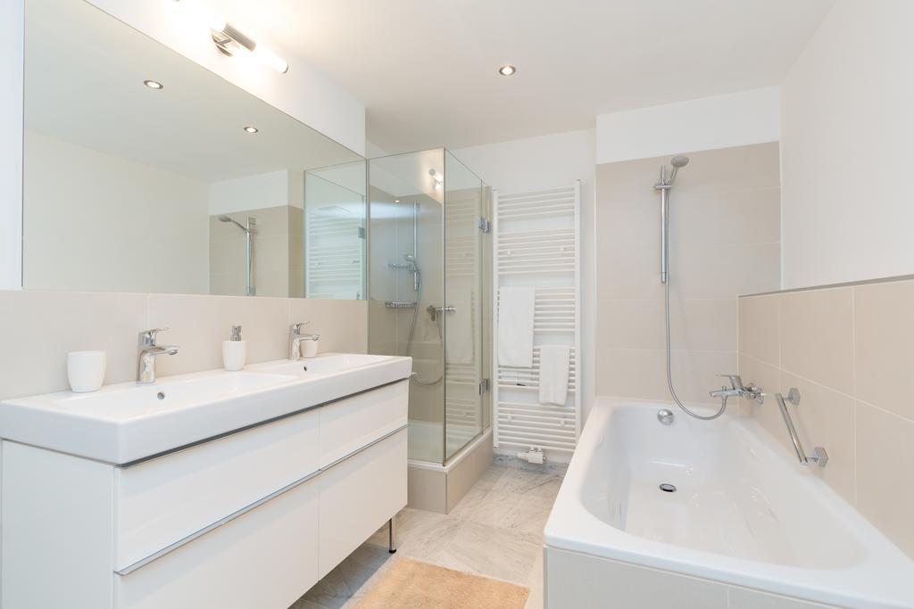 Rafael Kaiser - Paros Apartment - Contactless 24H Check-In Vienna Room photo