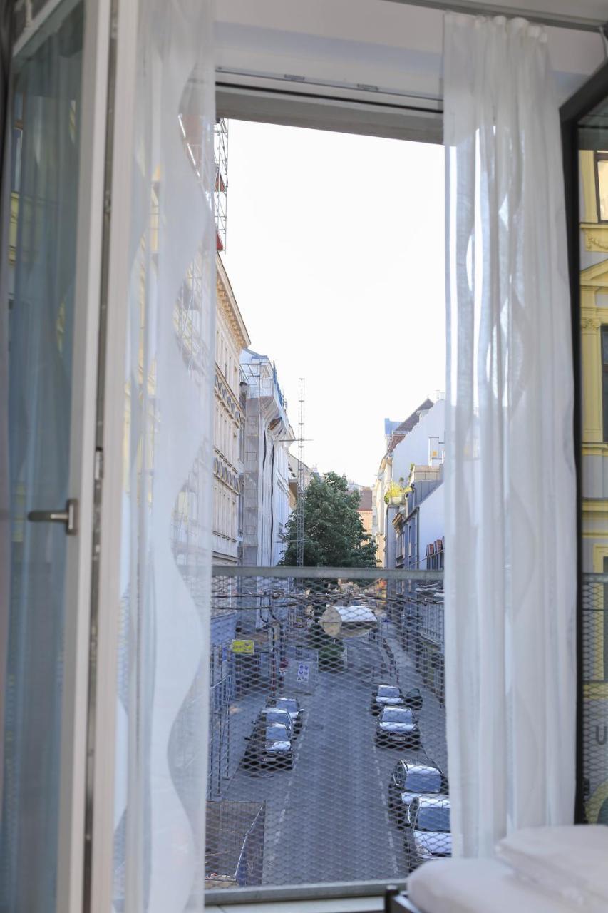 Rafael Kaiser - Paros Apartment - Contactless 24H Check-In Vienna Exterior photo